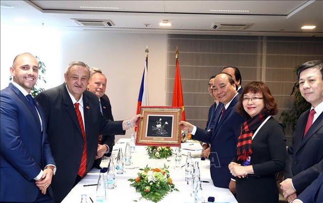 Chủ tịch danh dự Hội hữu nghị Czech – Việt mong mỏi sớm mở đường bay thẳng từ Praha đến Việt Nam - Ảnh 1.