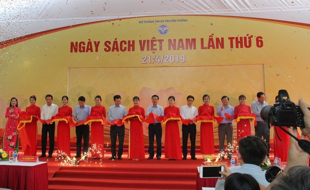 Khai mạc Ngày sách Việt Nam lần thứ 6 năm 2019 - Ảnh 2.
