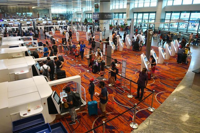Singapore cho phép khách nước ngoài xuất cảnh nhanh và thuận tiện hơn bằng ứng dụng công nghệ mới - Ảnh 1.