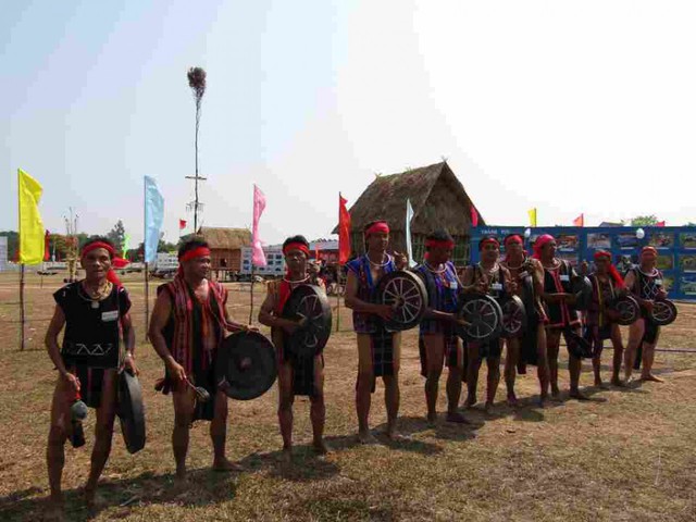 Sôi nổi Ngày hội Văn hóa - Thể thao các dân tộc miền núi Bình Định lần thứ 15 - Ảnh 1.