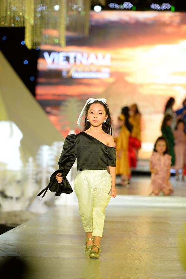 Tuần lễ Thời trang trẻ em quốc tế Việt Nam 2019 mang đậm nét văn hóa của các quốc gia trên thế giới - Ảnh 4.