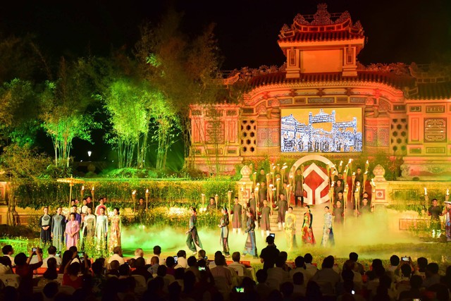 Chính thức khai hội Festival nghề truyền thống Huế năm 2019 - Ảnh 2.