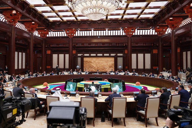 Thủ tướng dự họp bàn tròn của Diễn đàn “Vành đai và Con đường” - Ảnh 3.