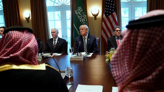 Chính trường Mỹ gắt về liên kết hạt nhân với Saudi - Ảnh 1.