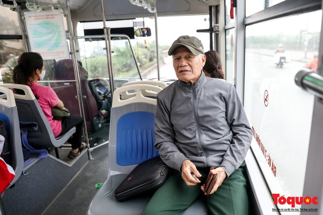 Bài 4: Dự án xe buýt nhanh BRT sau hơn 2 năm triển khai: Tạt đầu, lấn làn và nhích từng mét là chuyện cơm bữa - Ảnh 6.