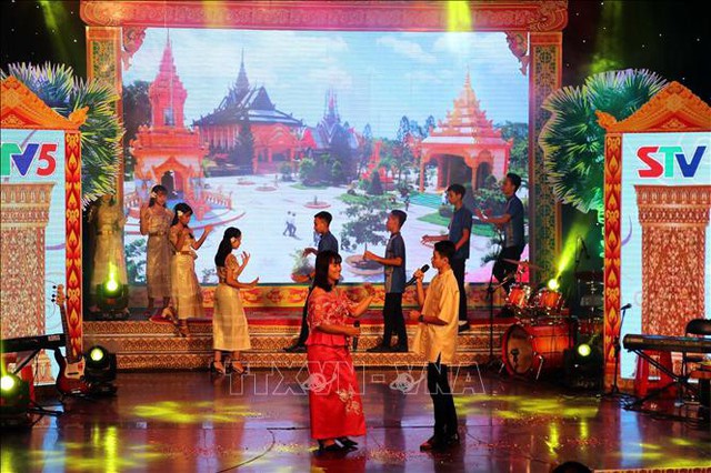 Khai mạc Liên hoan ca, múa, nhạc Khmer Nam bộ lần thứ nhất 2019 - Ảnh 1.