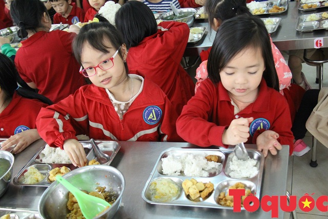 An toàn vệ sinh trong trường học: Bếp ăn của nhà trường là hệ thống dễ bị tổn thương - Ảnh 2.