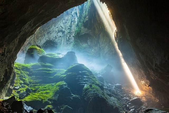Các chuyên gia lặn hang động hàng đầu thế giới chưa tìm được lời giải đáp cho dòng sông ngầm bí ẩn dưới đáy Sơn Đoòng - Ảnh 1.