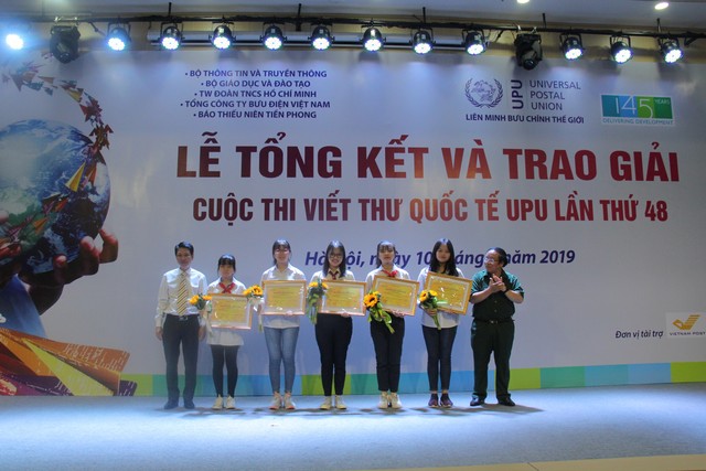 Nữ sinh Hải Dương giành giải nhất cuộc thi viết thư UPU lần thứ 48 năm 2019 - Ảnh 3.