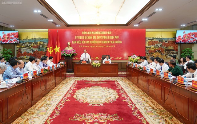 Thủ tướng Nguyễn Xuân Phúc: Hải Phòng phải là một trong những thành phố đi đầu về kinh tế số ở Việt Nam - Ảnh 2.
