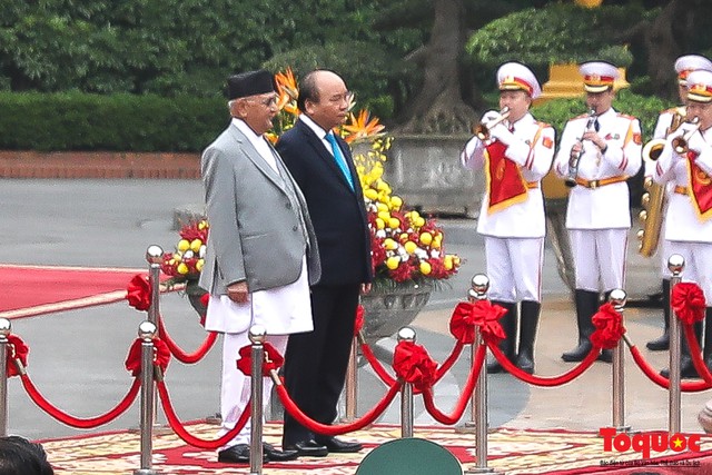 Thủ tướng Nepal đến thăm chính thức Việt Nam và dự Đại lễ  Phật đản Vesak 2019 - Ảnh 2.