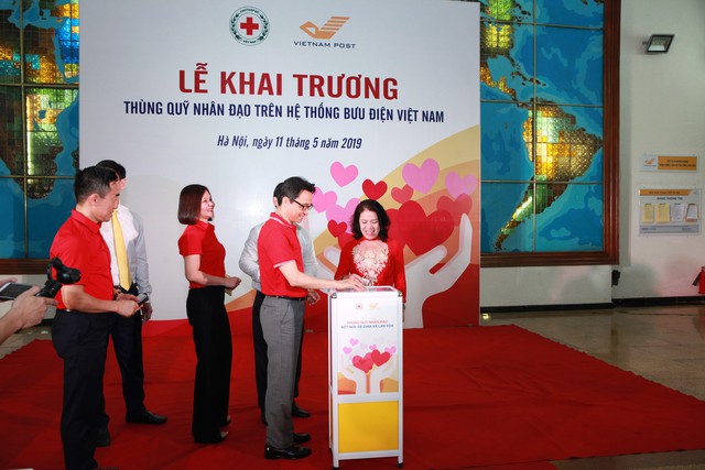 Khai trương Thùng quỹ Nhân đạo trên hệ thống Bưu điện Việt Nam - Ảnh 2.