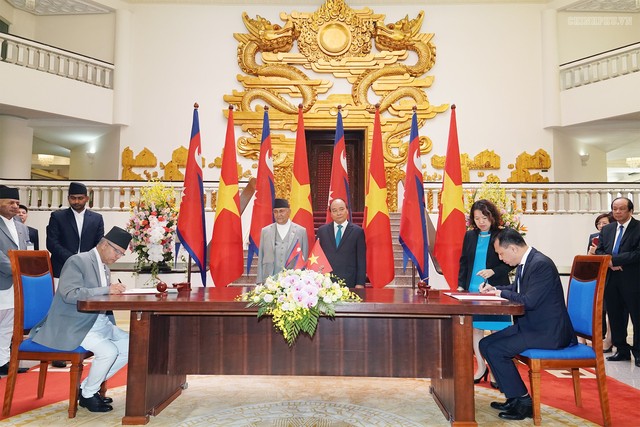 Thủ tướng Việt Nam và Nepal nhất trí xem xét mở cửa thị trường nông sản - Ảnh 2.