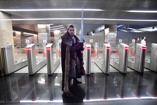 Cận cảnh Ngôi báu sắt tại tàu điện ngầm Moscow - Ảnh 3.