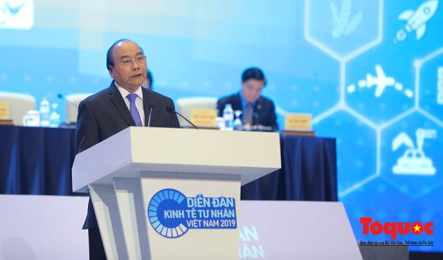 Thủ tướng Nguyễn Xuân Phúc khai mạc Diễn đàn Kinh tế tư nhân 2019 - Ảnh 2.