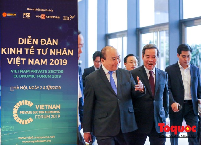 Thủ tướng Nguyễn Xuân Phúc khai mạc Diễn đàn Kinh tế tư nhân 2019 - Ảnh 12.