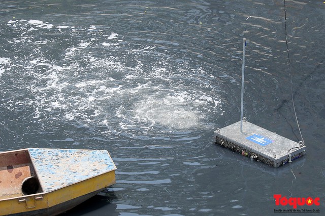 Sông Tô Lịch đã bớt nặng mùi sau ba ngày dùng công nghệ nano của Nhật Bản - Ảnh 3.