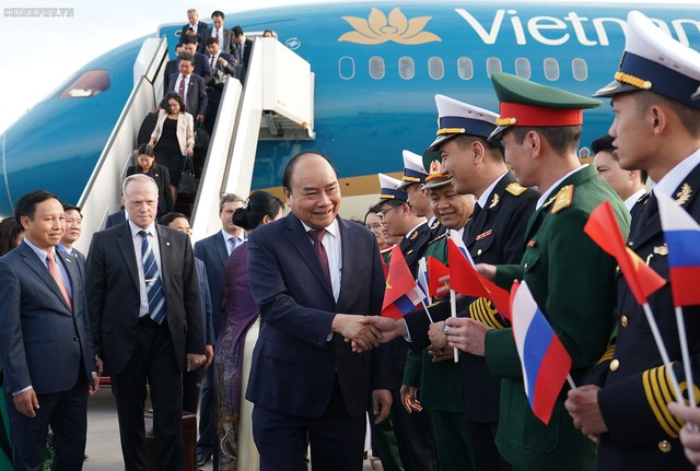 Thủ tướng đến Saint Petersburg, bắt đầu thăm chính thức LB Nga - Ảnh 2.