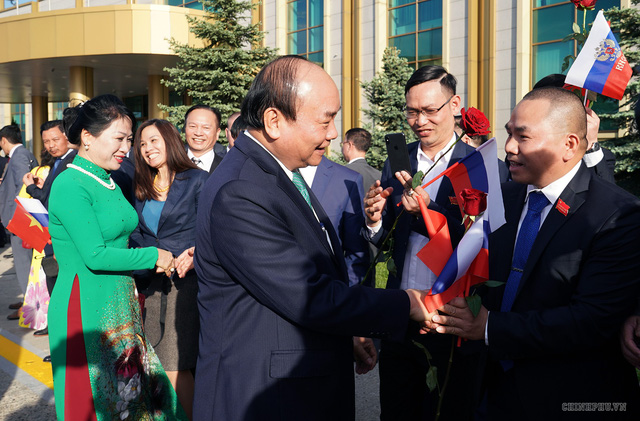 Hình ảnh Lễ đón chính thức Thủ tướng Nguyễn Xuân Phúc tại Thủ đô Moscow (Nga) - Ảnh 7.