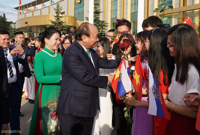 Hình ảnh Lễ đón chính thức Thủ tướng Nguyễn Xuân Phúc tại Thủ đô Moscow (Nga) - Ảnh 8.