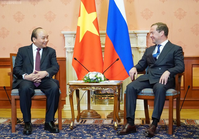 Thủ tướng Việt Nam và Nga hội đàm; cùng dự lễ khai mạc Năm chéo Việt - Nga - Ảnh 1.