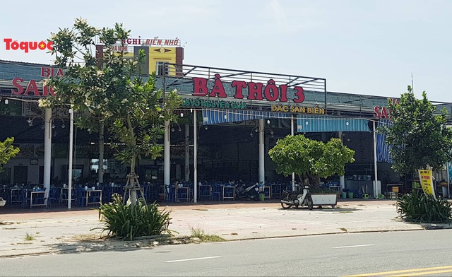 Nhiều nhà hàng nổi tiếng ven biển Đà Nẵng xây không phép - Ảnh 1.