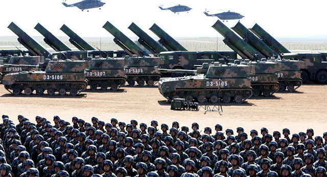 Trung Quốc hé lộ sức mạnh khủng cả trên trời - dưới đất của mẫu súng phòng không mới - Ảnh 1.