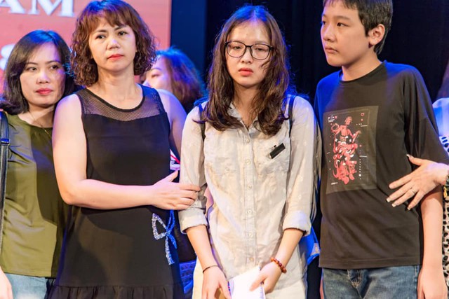 Xúc động đêm diễn gây quỹ từ thiện cho nữ diễn viên Nhà hát kịch Việt Nam tử nạn tại hầm Kim Liên - Ảnh 15.