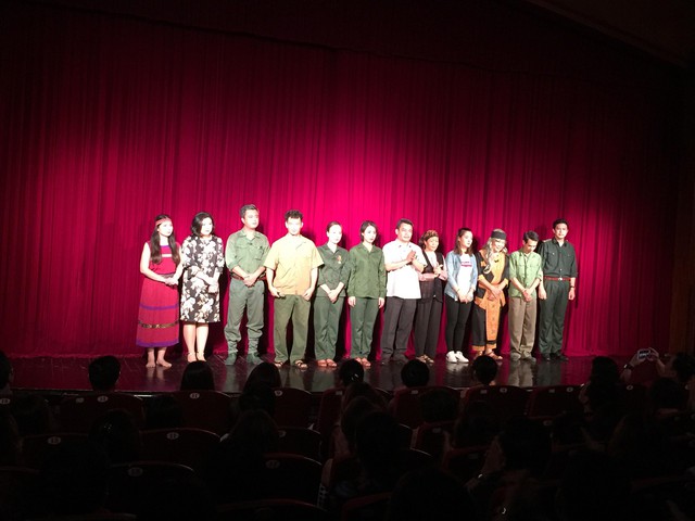 Xúc động đêm diễn gây quỹ từ thiện cho nữ diễn viên Nhà hát kịch Việt Nam tử nạn tại hầm Kim Liên - Ảnh 3.