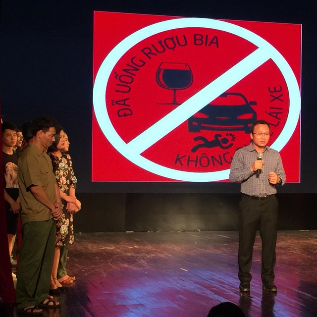 Xúc động đêm diễn gây quỹ từ thiện cho nữ diễn viên Nhà hát kịch Việt Nam tử nạn tại hầm Kim Liên - Ảnh 6.