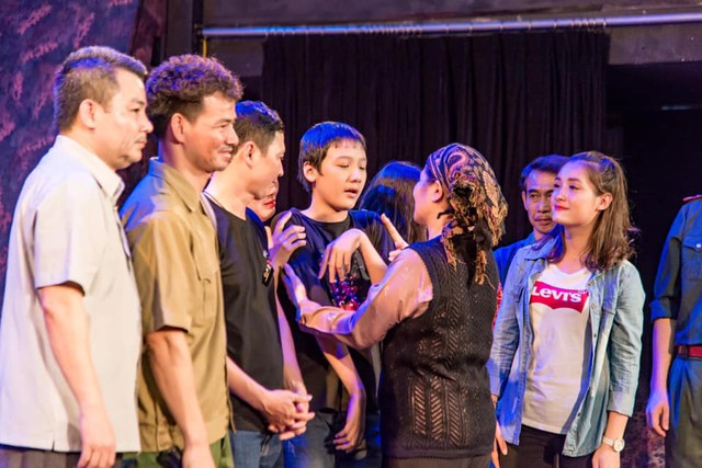 Xúc động đêm diễn gây quỹ từ thiện cho nữ diễn viên Nhà hát kịch Việt Nam tử nạn tại hầm Kim Liên - Ảnh 9.