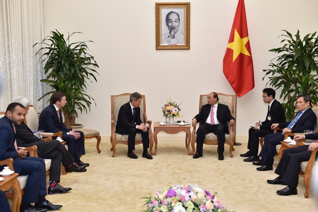Thủ tướng Nguyễn Xuân Phúc tiếp ông Timothy Geithner, Chủ tịch Quỹ Warburg Pincus - Ảnh 2.