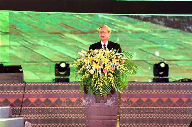 Hình ảnh Lãnh đạo Đảng, Nhà nước dự Lễ kỷ niệm 60 năm Bác Hồ về thăm Tây Bắc - Ảnh 2.
