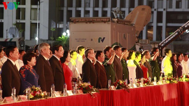 Hình ảnh Lãnh đạo Đảng, Nhà nước dự Lễ kỷ niệm 60 năm Bác Hồ về thăm Tây Bắc - Ảnh 1.