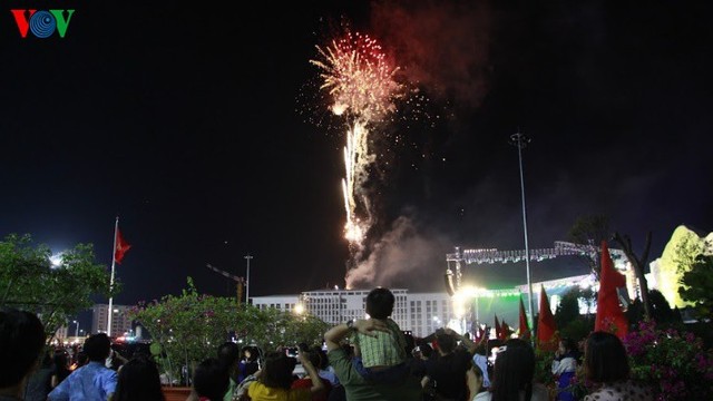 Hình ảnh Lãnh đạo Đảng, Nhà nước dự Lễ kỷ niệm 60 năm Bác Hồ về thăm Tây Bắc - Ảnh 10.