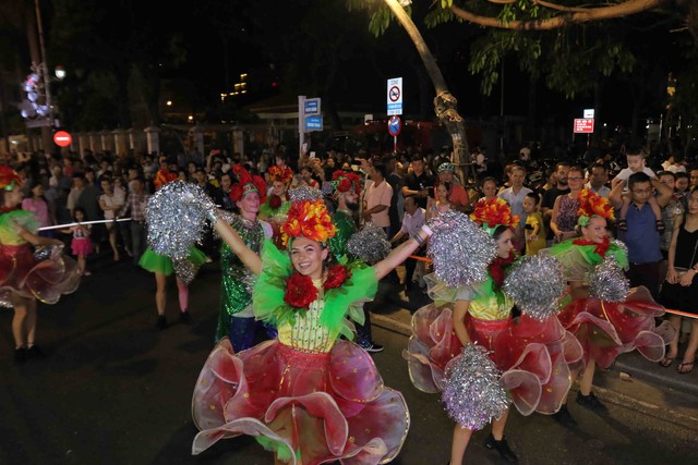 Carnival đường phố DIFF 2019 tiếp tục khuấy động không gian phố đêm Đà Nẵng - Ảnh 6.