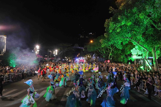 Carnival đường phố DIFF 2019 tiếp tục khuấy động không gian phố đêm Đà Nẵng - Ảnh 7.