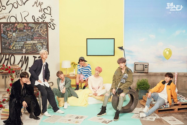 BTS thả thính người hâm mộ bằng những bức hình không thể không đốn tim - Ảnh 8.