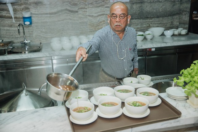 Đầu bếp lừng danh David Rocco chủ trì dạ tiệc giao lưu văn hóa Việt – Ý tại Vinpearl Luxury Landmark 81 - Ảnh 7. Đầu bếp lừng danh David Rocco chủ trì dạ tiệc giao lưu văn hóa Việt – Ý tại Vinpearl Luxury Landmark 81 - Ảnh 7.