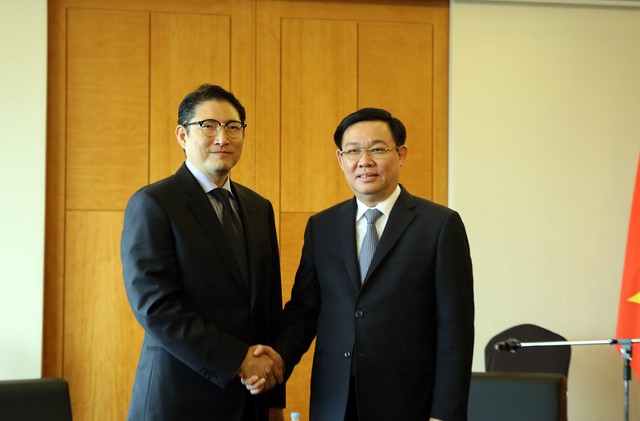 Phó Thủ tướng Vương Đình Huệ làm việc với các Tập đoàn Hàn Quốc đầu tư hàng tỷ USD tại Việt Nam - Ảnh 1.