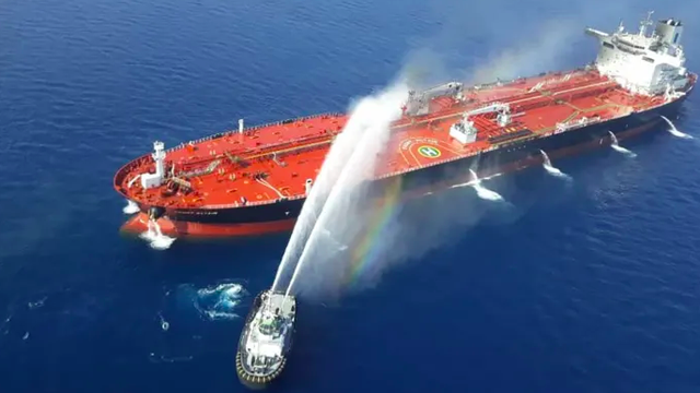 Hậu tấn công tàu chở dầu, bất ngờ châu Âu rơi thế hiểm trước Iran - Ảnh 1.