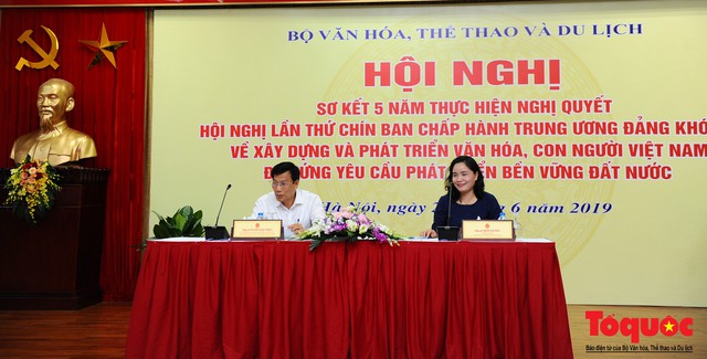 Nhìn lại 5 năm thực hiện Nghị quyết số 33 về xây dựng và phát triển văn hoá, con người Việt Nam - Ảnh 2.