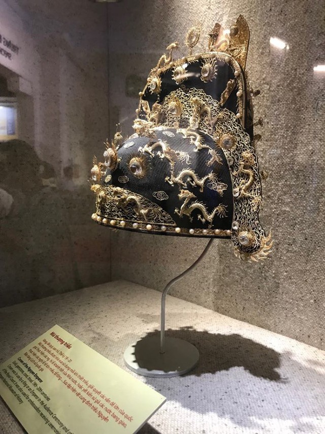 Ngắm sách vàng, kiếm vàng và các bảo vật quốc gia tại Bảo tàng lịch sử - Ảnh 11.