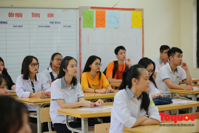 Hà Nội: Hơn 74.000 thí sinh làm thủ tục dự thi THPT Quốc gia 2019 - Ảnh 10.