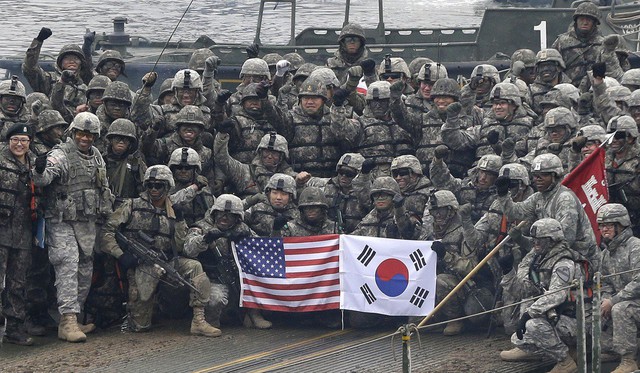 Nguy cơ khủng hoảng tình báo Triều Tiên, Hàn Quốc bế tắc trước sức ép Mỹ - Ảnh 1.