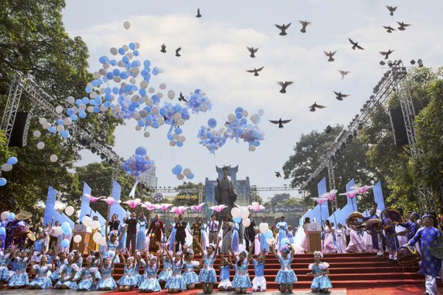 Nhiều hoạt động kỷ niệm 20 năm Hà Nội được UNESCO vinh danh Thành phố vì hòa bình - Ảnh 1.