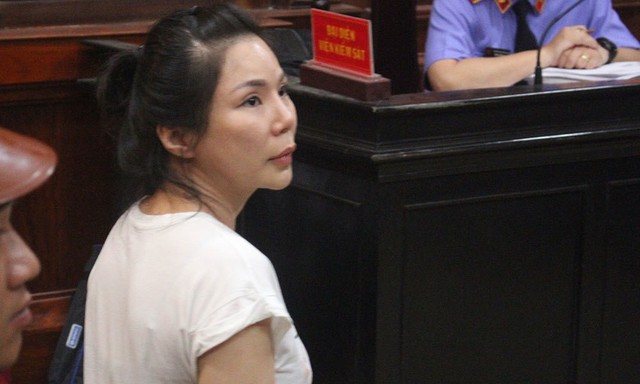 Vợ bác sĩ Chiêm Quốc Thái lĩnh án 1 năm 6 tháng tù  - Ảnh 1.