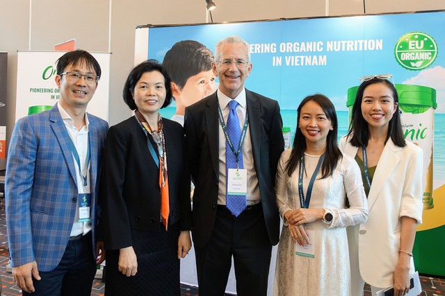  Vinamilk là đại diện duy nhất của châu Á trình bày về xu hướng organic tại Hội nghị sữa toàn cầu 2019 tại Bồ Đào Nha - Ảnh 4.