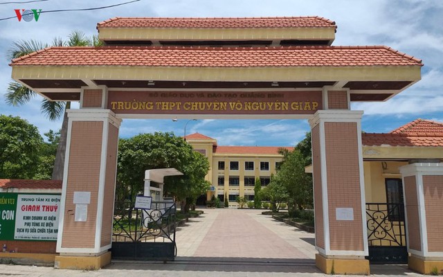 Thí sinh không biết lịch thi lại ở Quảng Bình được xét tuyển vào Trường THPT Nguyễn Bỉnh Khiêm  - Ảnh 1.