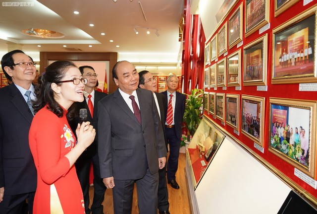 Thủ tướng dự lễ kỷ niệm 60 năm thành lập Học viện Hành chính Quốc gia - Ảnh 2.